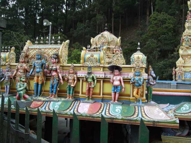nuwara eliya hindoe tempel onderweg.