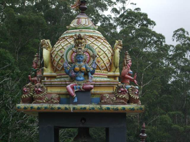 nuwara eliya hindoe tempel onderweg.